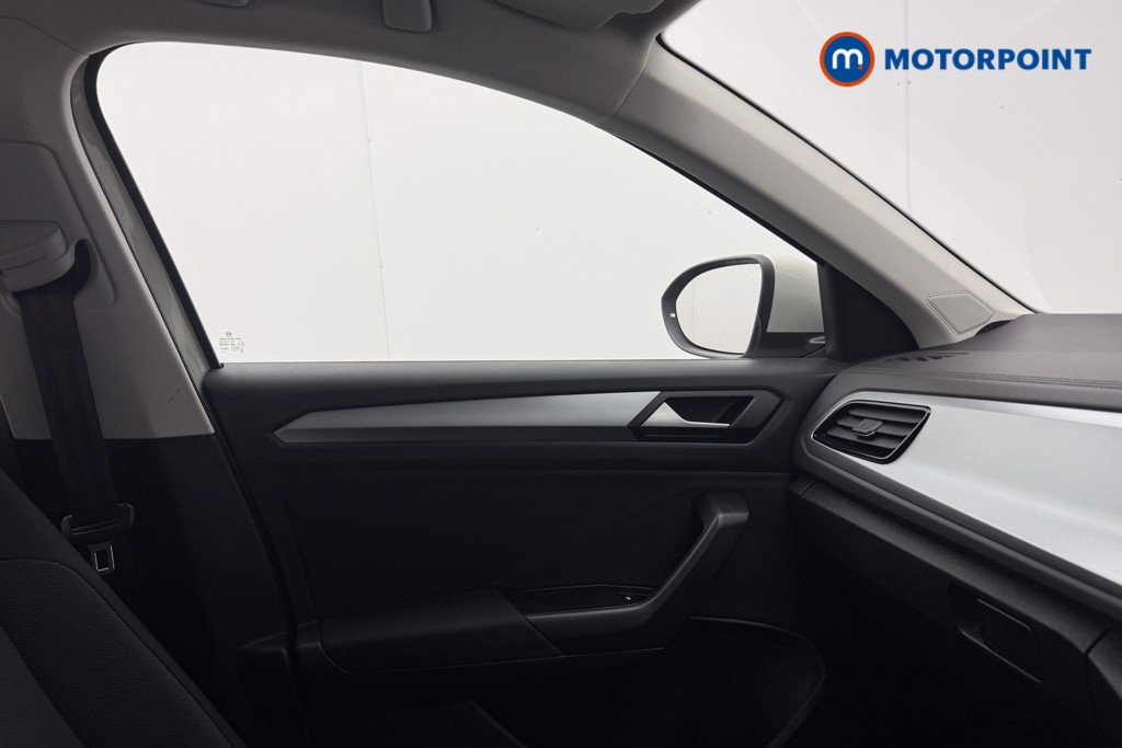 Volkswagen T-Roc Life Manual Petrol SUV - Stock Number (1583543) - 8th supplementary image