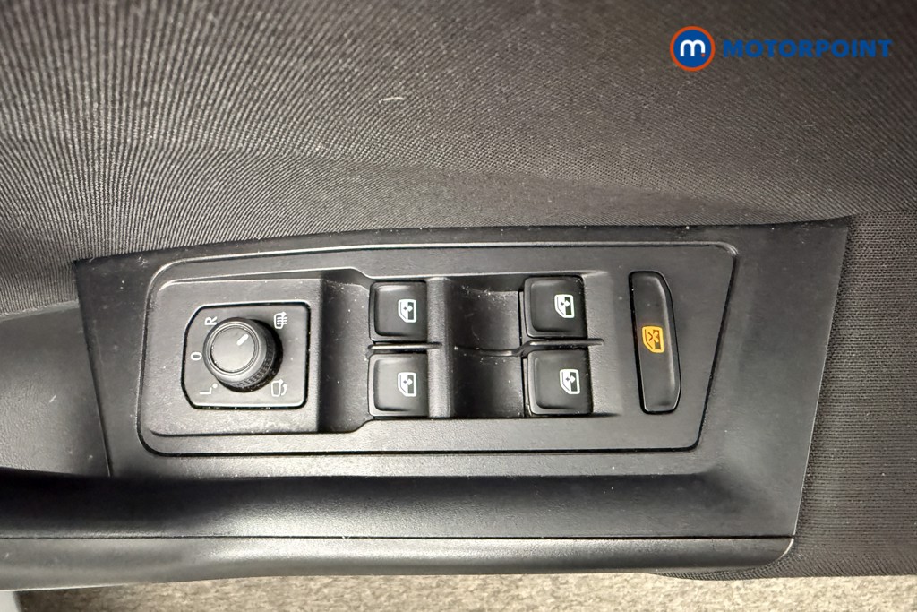 Volkswagen T-Roc Life Manual Petrol SUV - Stock Number (1583543) - 10th supplementary image