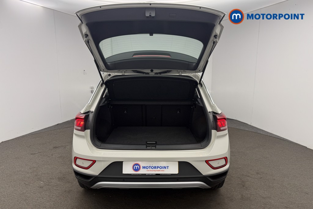 Volkswagen T-Roc Life Manual Petrol SUV - Stock Number (1583543) - 12th supplementary image