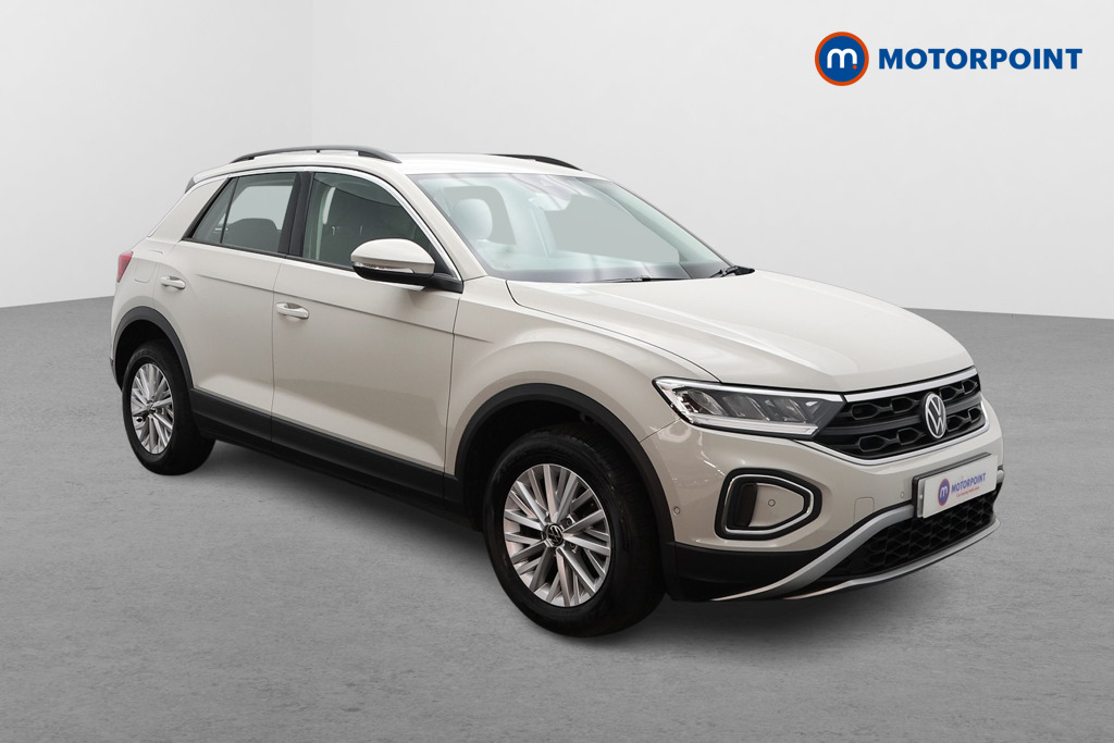 Volkswagen T-Roc Life Manual Petrol SUV - Stock Number (1583543) - Drivers side front corner