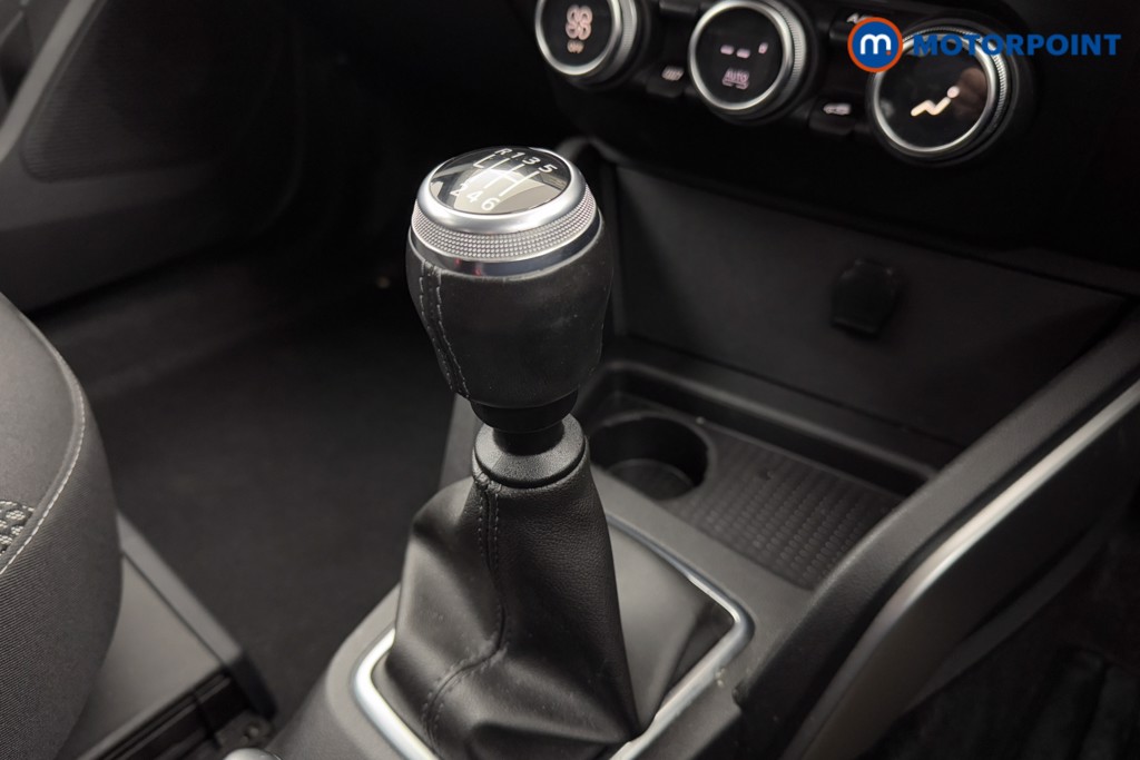 Dacia Duster Prestige Manual Petrol SUV - Stock Number (1583550) - 12th supplementary image