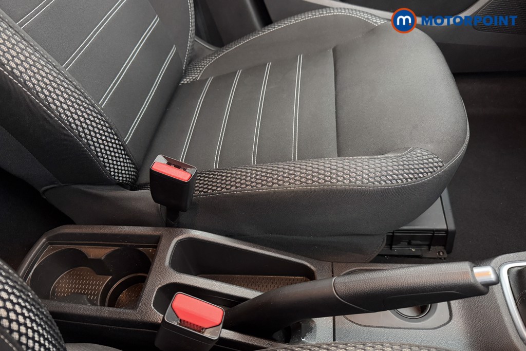 Dacia Duster Prestige Manual Petrol SUV - Stock Number (1583550) - 13th supplementary image