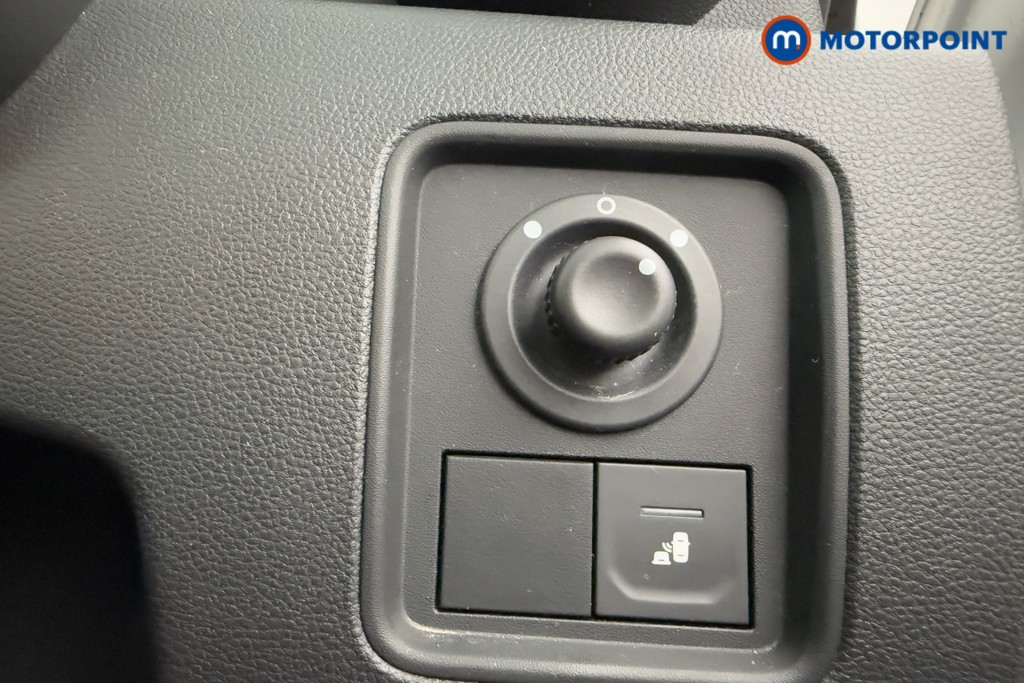 Dacia Duster Prestige Manual Petrol SUV - Stock Number (1583550) - 15th supplementary image