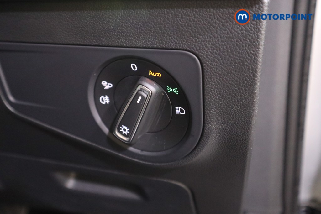 Volkswagen Tiguan R-Line Automatic Petrol SUV - Stock Number (1583574) - 9th supplementary image