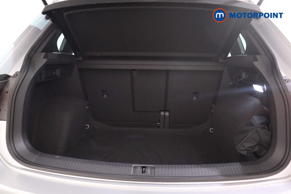 Volkswagen Tiguan R-Line Automatic Petrol SUV - Stock Number (1583574) - 14th supplementary image