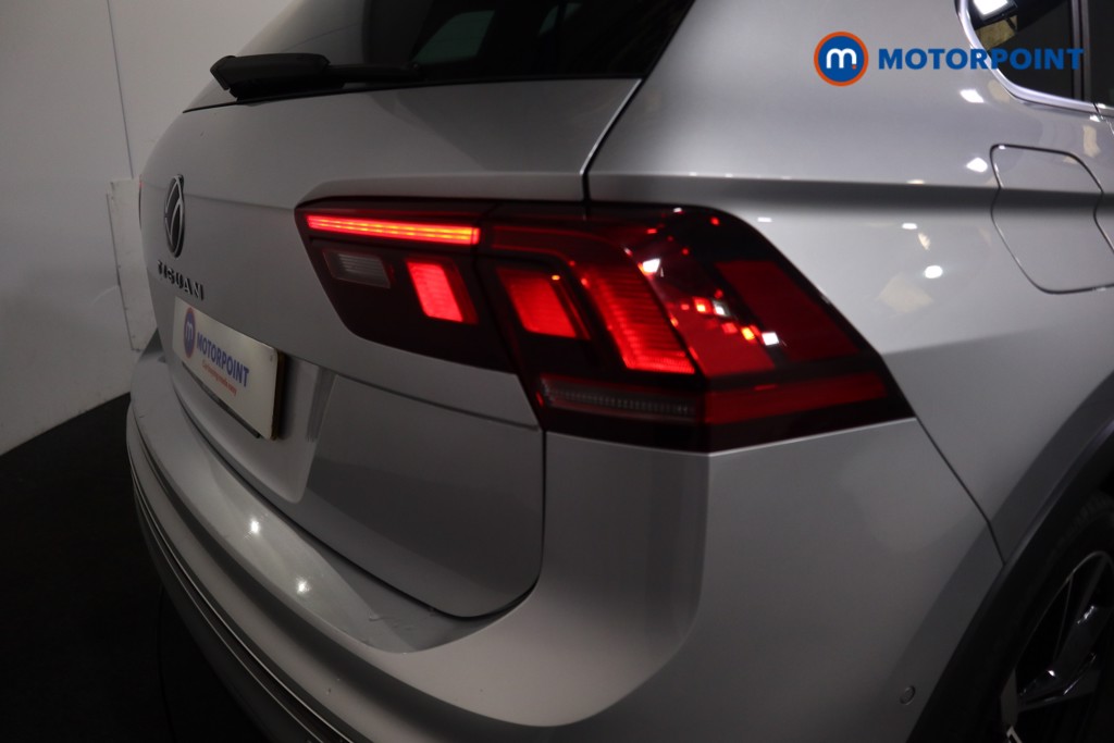 Volkswagen Tiguan R-Line Automatic Petrol SUV - Stock Number (1583574) - 21st supplementary image