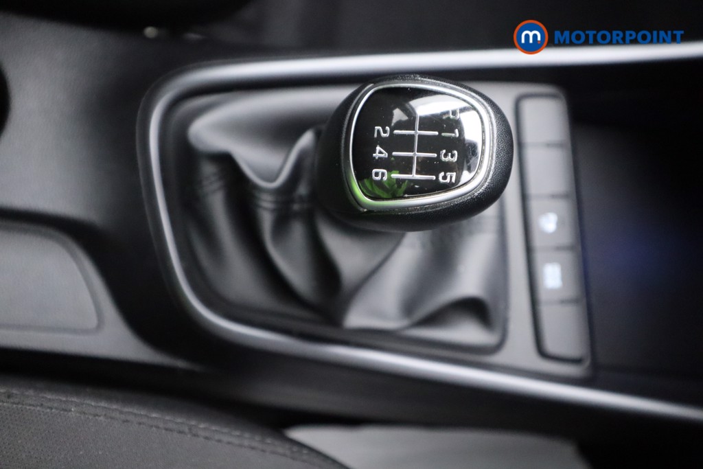Hyundai Bayon Se Connect Manual Petrol SUV - Stock Number (1583596) - 4th supplementary image