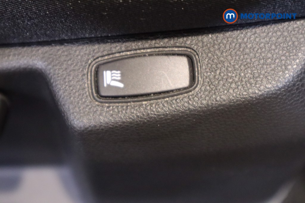 Dacia Duster Prestige Manual Petrol SUV - Stock Number (1583647) - 16th supplementary image