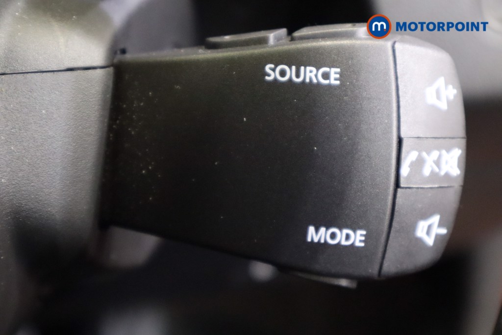 Dacia Duster Prestige Manual Petrol SUV - Stock Number (1583647) - 21st supplementary image