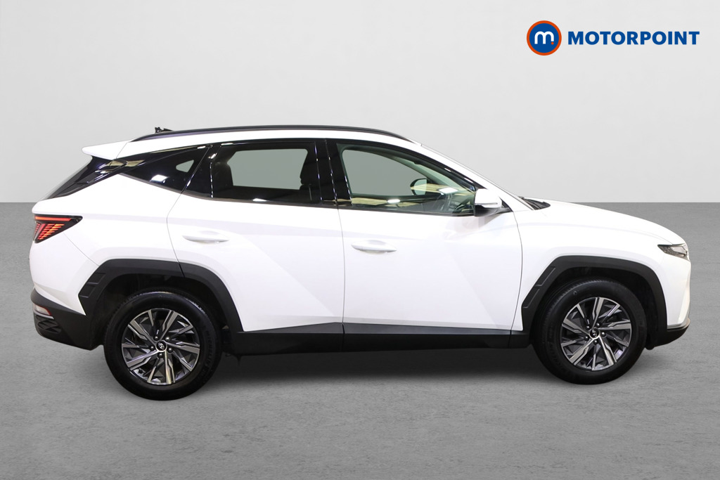 Hyundai Tucson Se Connect Manual Petrol SUV - Stock Number (1583747) - Drivers side
