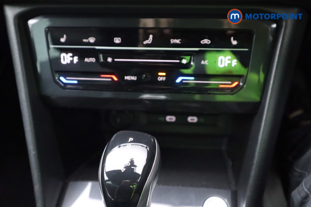 Volkswagen Tiguan R-Line Automatic Petrol SUV - Stock Number (1583806) - 4th supplementary image