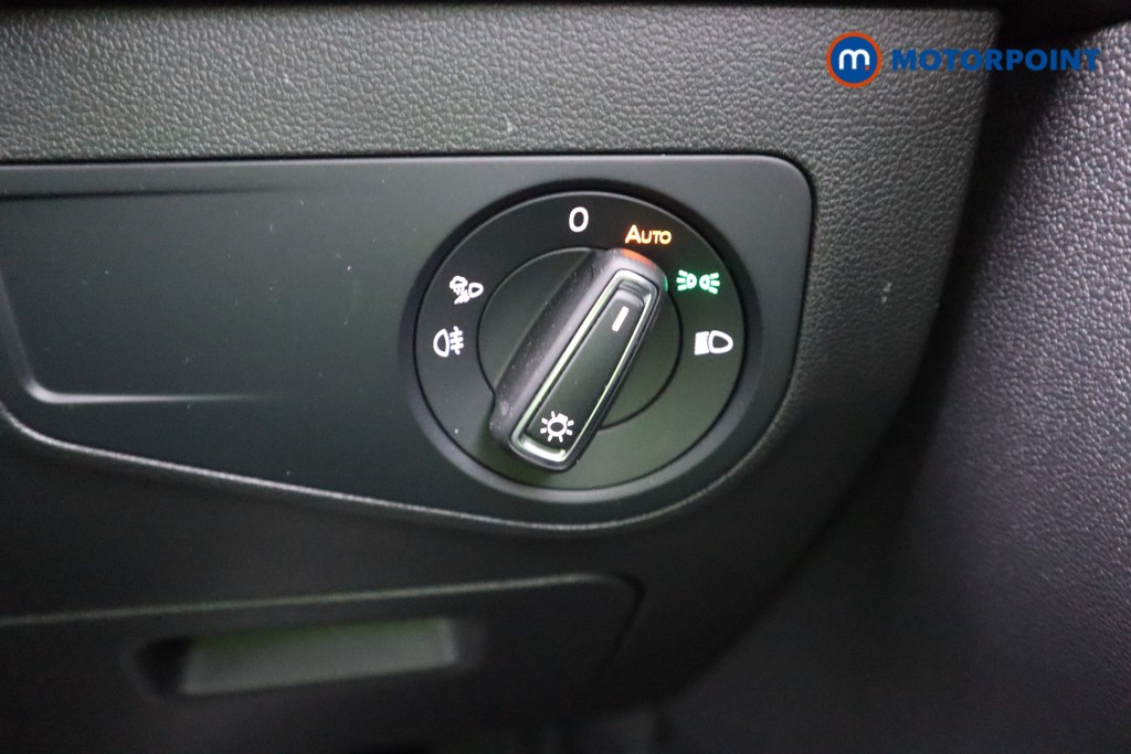 Volkswagen Tiguan R-Line Automatic Petrol SUV - Stock Number (1583806) - 9th supplementary image