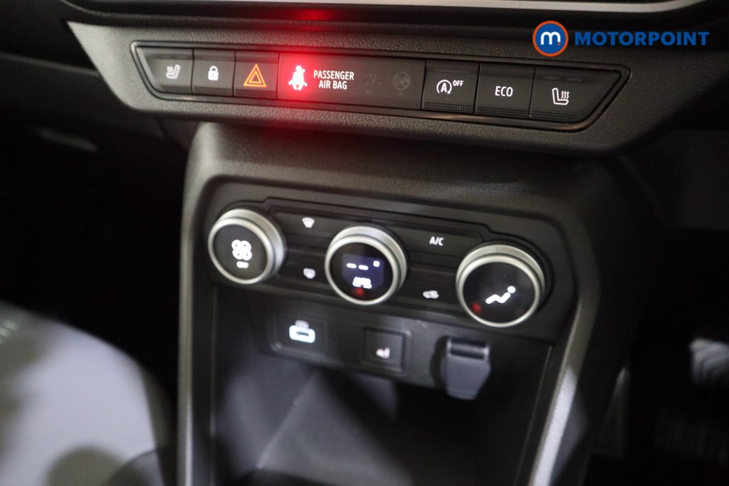 Dacia Sandero Stepway Extreme Manual Petrol Hatchback - Stock Number (1583869) - 7th supplementary image