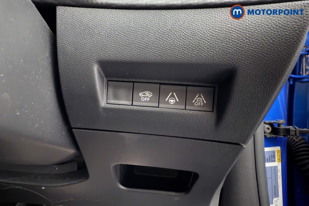 Peugeot 2008 Gt Premium Automatic Electric SUV - Stock Number (1583937) - 16th supplementary image