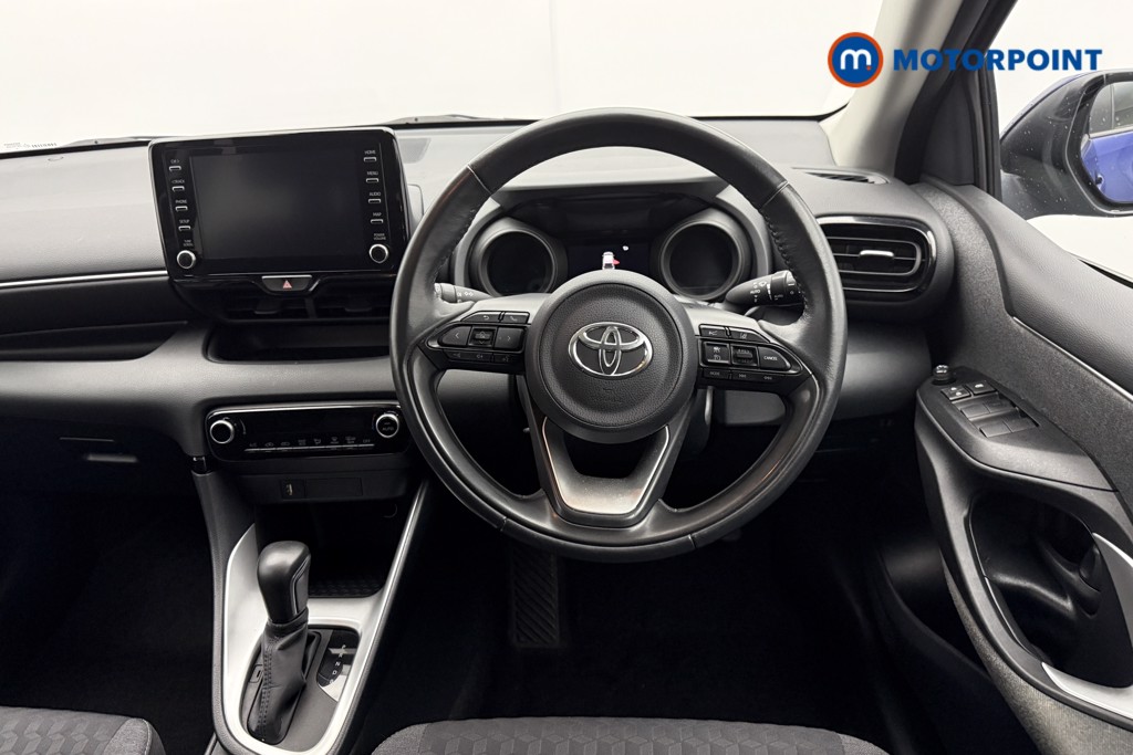 Toyota Yaris Design Automatic Petrol-Electric Hybrid Hatchback - Stock Number (1583958) - 13th supplementary image