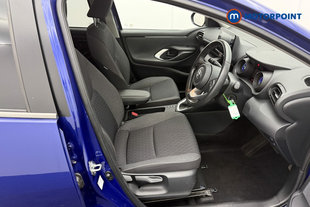 Toyota Yaris Design Automatic Petrol-Electric Hybrid Hatchback - Stock Number (1583958) - 14th supplementary image