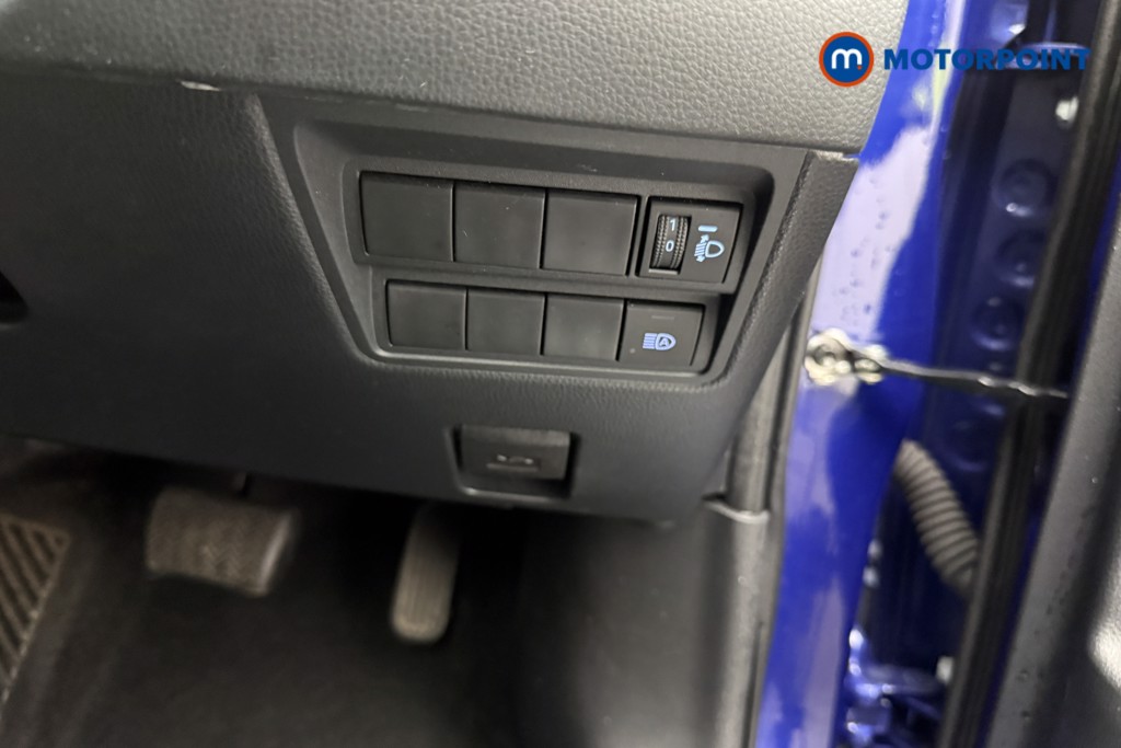Toyota Yaris Design Automatic Petrol-Electric Hybrid Hatchback - Stock Number (1583958) - 17th supplementary image