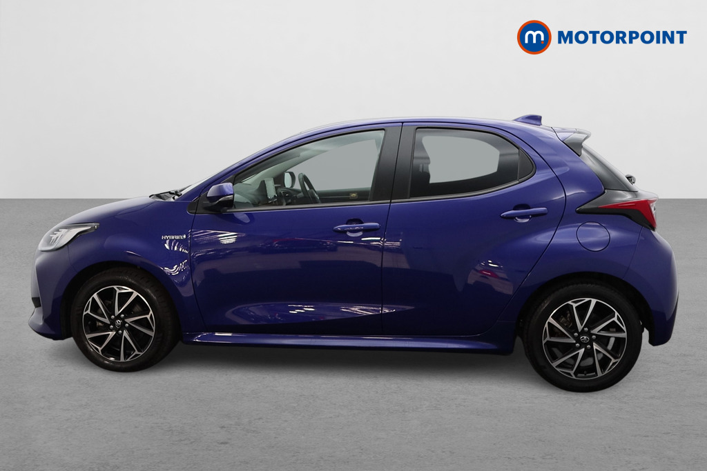 Toyota Yaris Design Automatic Petrol-Electric Hybrid Hatchback - Stock Number (1583958) - Passenger side
