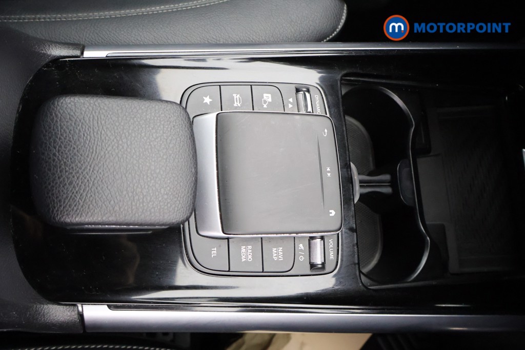 Mercedes-Benz GLA Exclusive Edition Automatic Petrol Plug-In Hybrid SUV - Stock Number (1583982) - 7th supplementary image