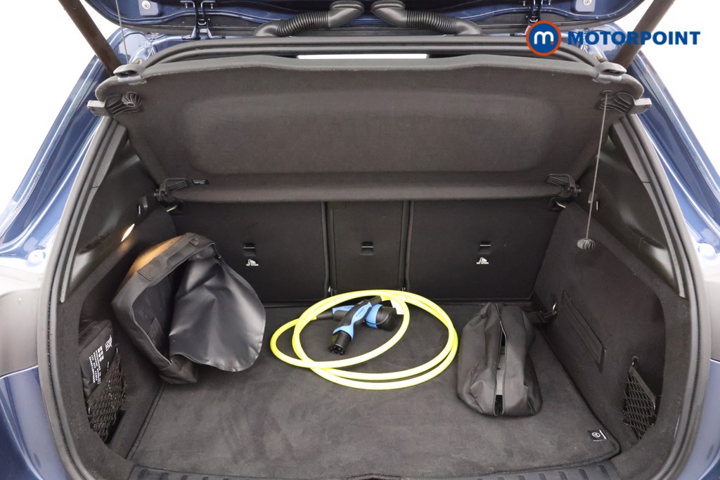 Mercedes-Benz GLA Exclusive Edition Automatic Petrol Plug-In Hybrid SUV - Stock Number (1583982) - 15th supplementary image
