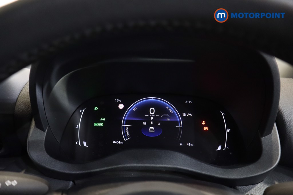 Toyota Yaris Design Automatic Petrol-Electric Hybrid Hatchback - Stock Number (1584464) - 10th supplementary image