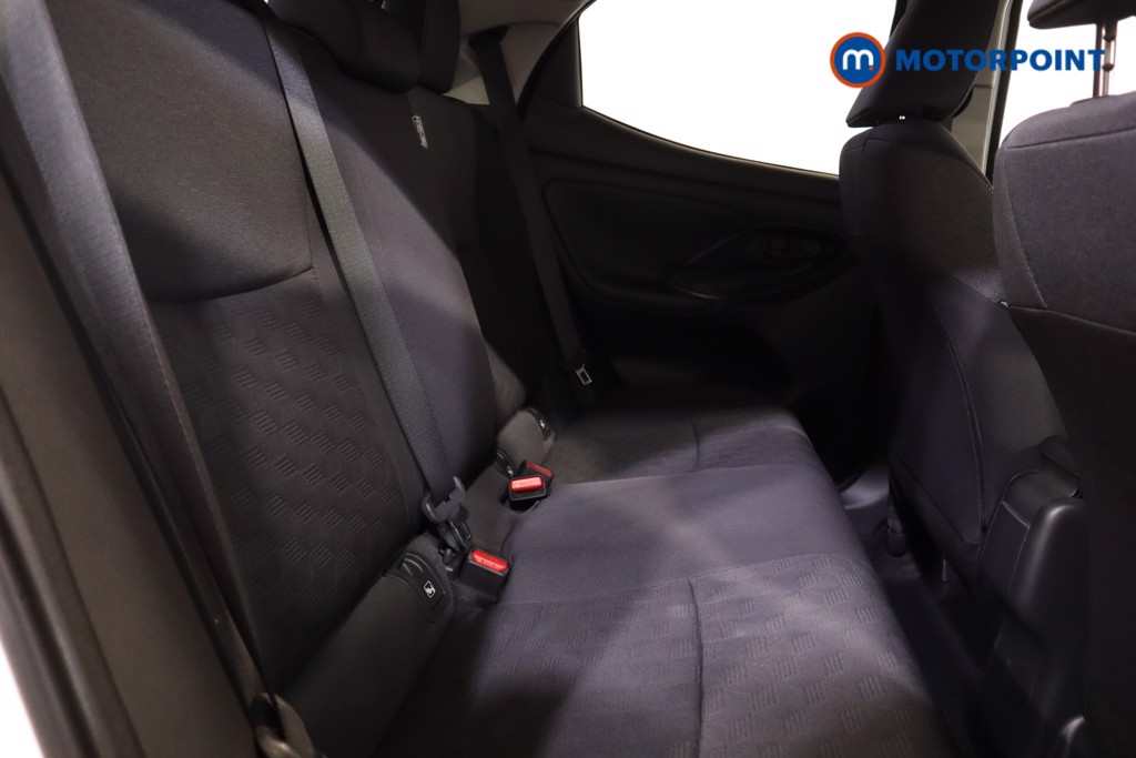 Toyota Yaris Design Automatic Petrol-Electric Hybrid Hatchback - Stock Number (1584464) - 21st supplementary image