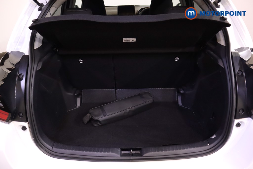Toyota Yaris Design Automatic Petrol-Electric Hybrid Hatchback - Stock Number (1584464) - 23rd supplementary image