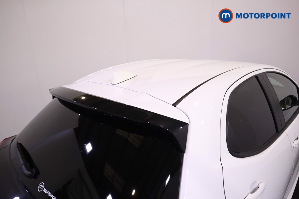 Toyota Yaris Design Automatic Petrol-Electric Hybrid Hatchback - Stock Number (1584464) - 27th supplementary image