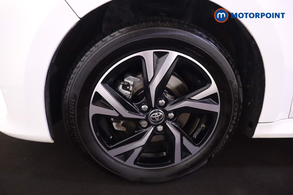 Toyota Yaris Design Automatic Petrol-Electric Hybrid Hatchback - Stock Number (1584464) - 32nd supplementary image