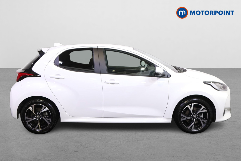 Toyota Yaris Design Automatic Petrol-Electric Hybrid Hatchback - Stock Number (1584464) - Drivers side