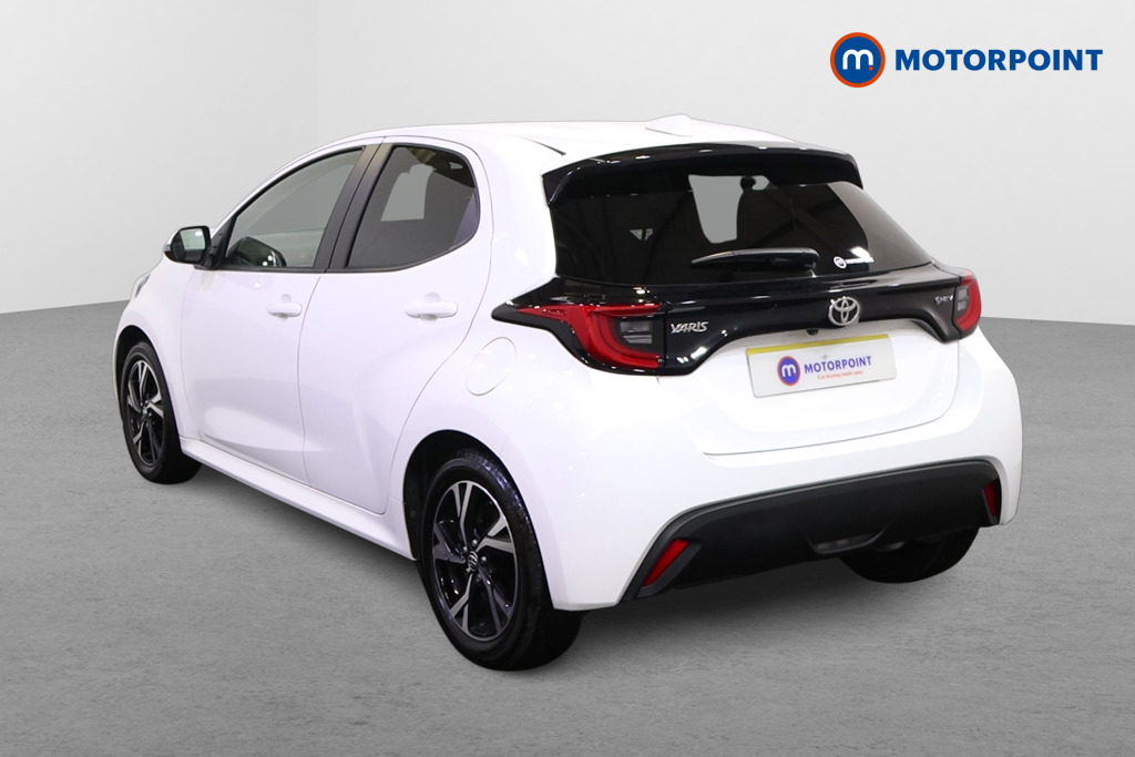 Toyota Yaris Design Automatic Petrol-Electric Hybrid Hatchback - Stock Number (1584464) - Passenger side rear corner