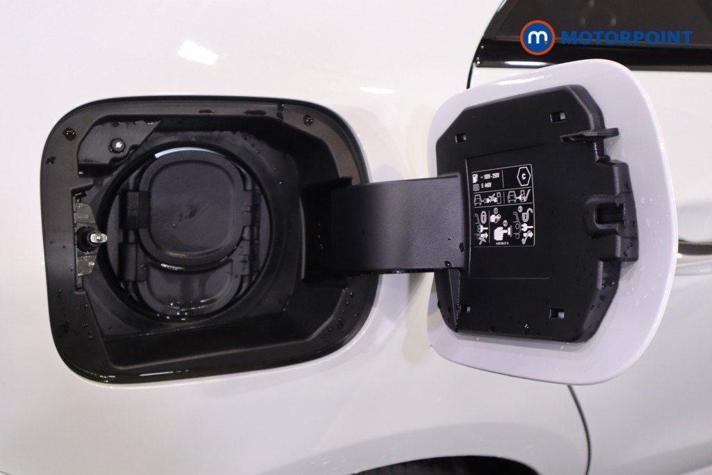 Mercedes-Benz CLA Amg Line Automatic Petrol Plug-In Hybrid Coupe - Stock Number (1584480) - 36th supplementary image