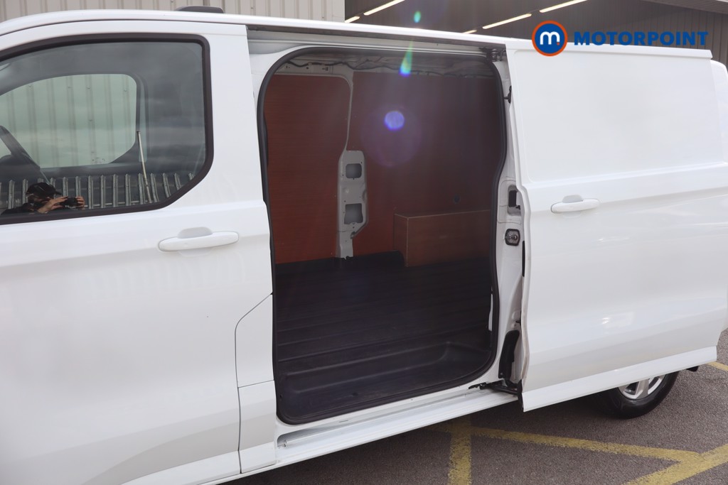 Ford Transit Custom Limited Manual Diesel Panel Van - Stock Number (1569961) - 31st supplementary image
