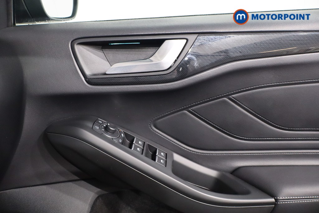 Ford Focus St-Line Vignale Automatic Petrol Estate - Stock Number (1582581) - 19th supplementary image