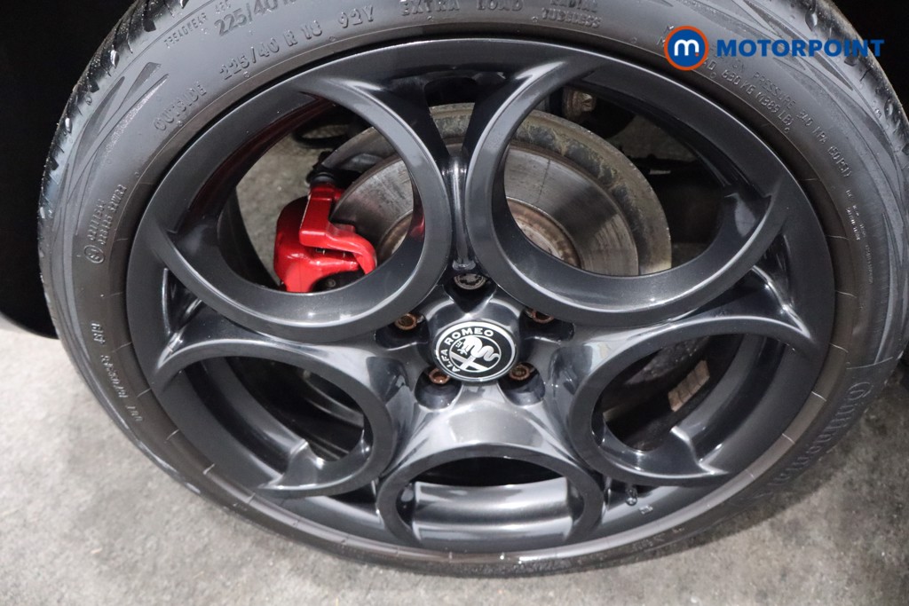 Alfa Romeo Giulietta Veloce Automatic Diesel Hatchback - Stock Number (1584305) - 9th supplementary image