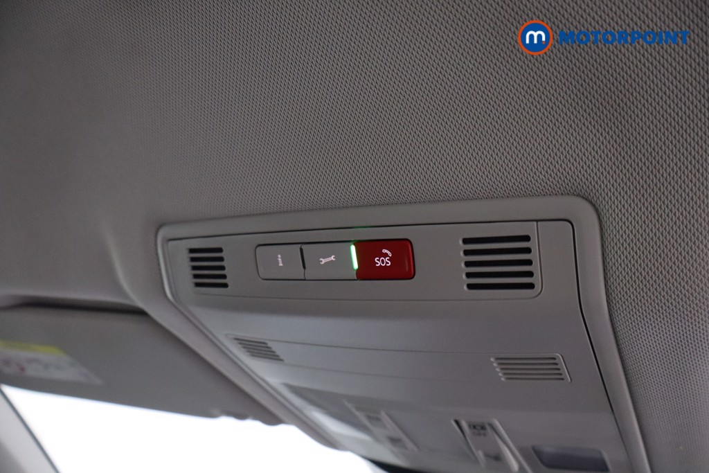 Volkswagen T-Roc Life Automatic Petrol SUV - Stock Number (1584662) - 17th supplementary image