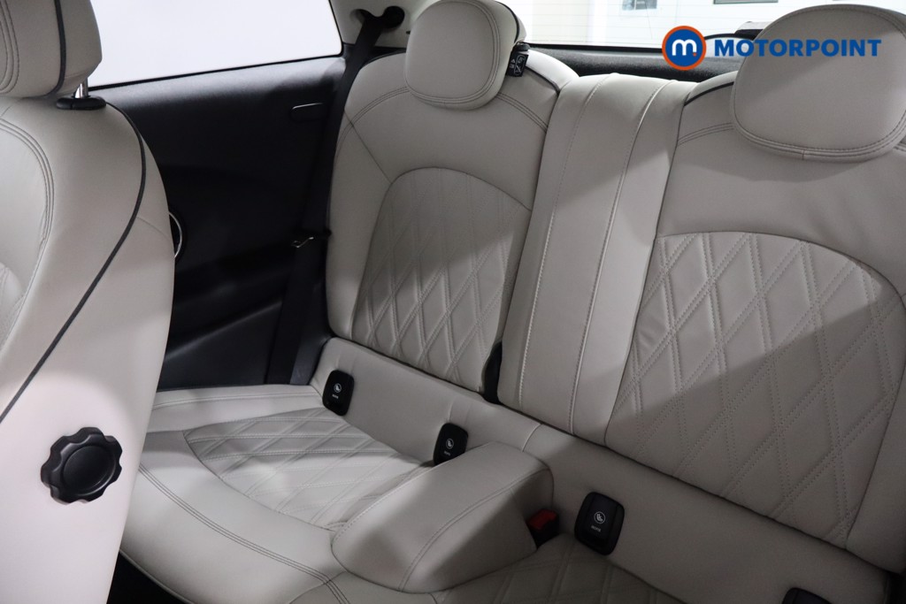 Mini Hatchback Cooper Exclusive Manual Petrol Hatchback - Stock Number (1584717) - 5th supplementary image