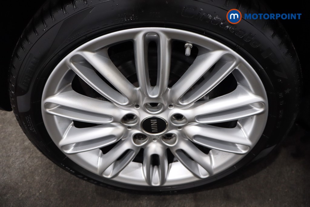 Mini Hatchback Cooper Exclusive Manual Petrol Hatchback - Stock Number (1584717) - 9th supplementary image