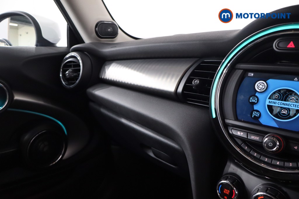 Mini Hatchback Cooper Exclusive Manual Petrol Hatchback - Stock Number (1584717) - 17th supplementary image