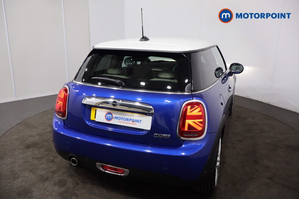 Mini Hatchback Cooper Exclusive Manual Petrol Hatchback - Stock Number (1584717) - 27th supplementary image