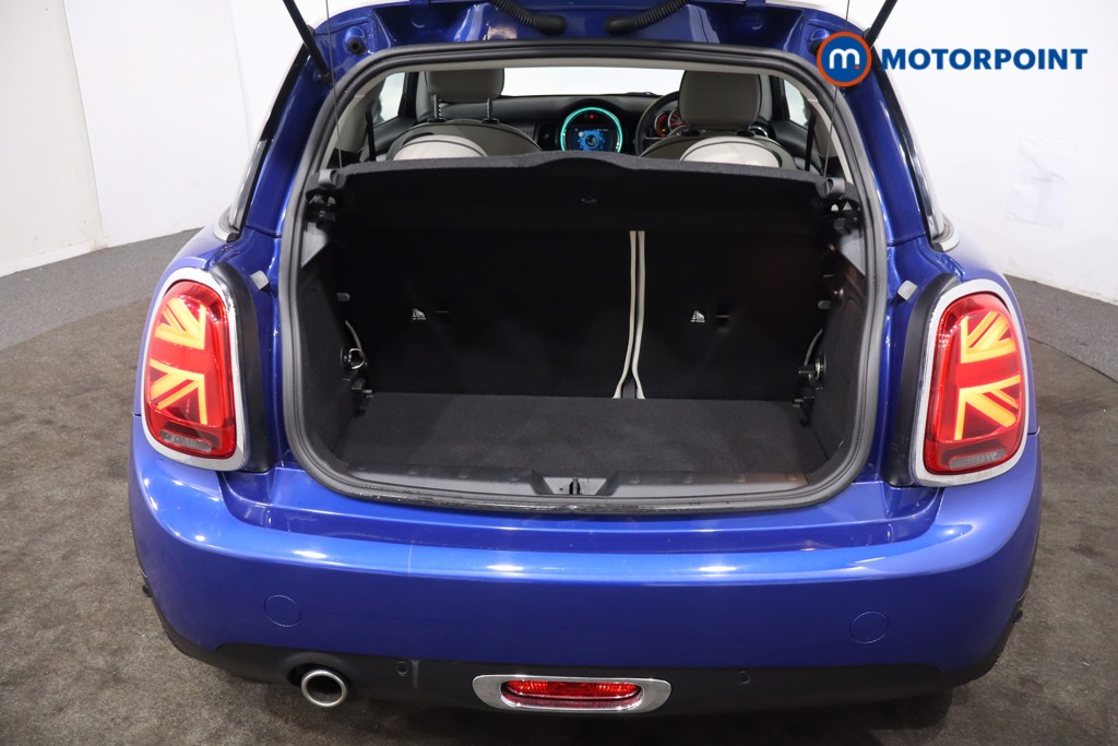 Mini Hatchback Cooper Exclusive Manual Petrol Hatchback - Stock Number (1584717) - 28th supplementary image