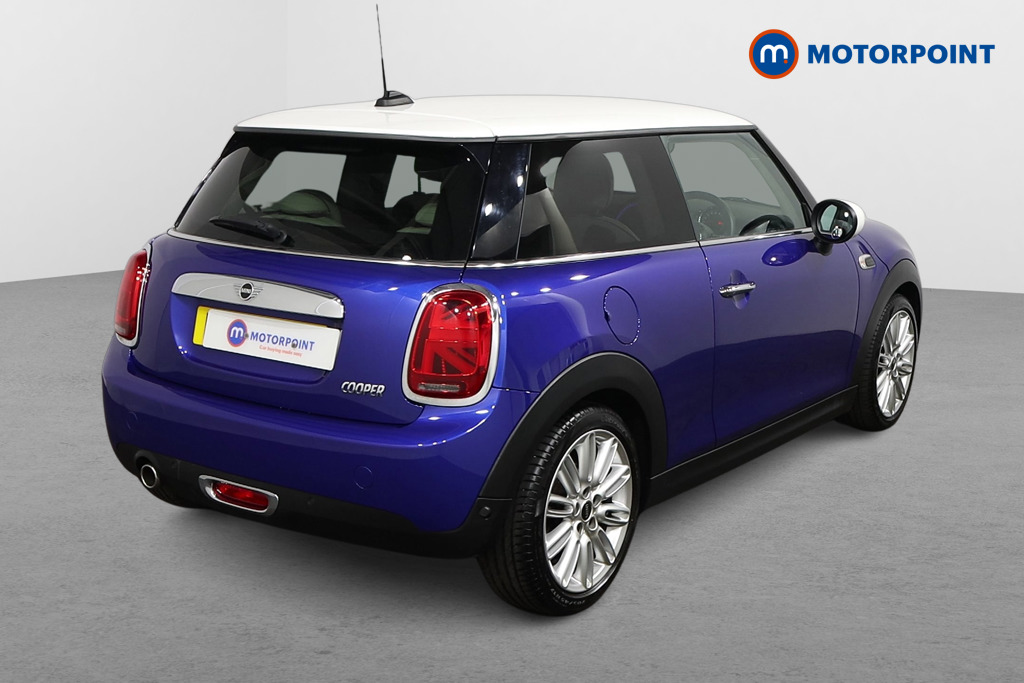 Mini Hatchback Cooper Exclusive Manual Petrol Hatchback - Stock Number (1584717) - Drivers side rear corner