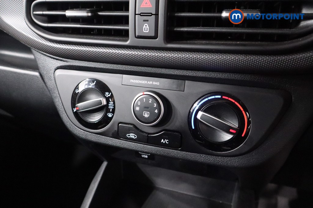Hyundai I10 Se Connect Automatic Petrol Hatchback - Stock Number (1582906) - 14th supplementary image