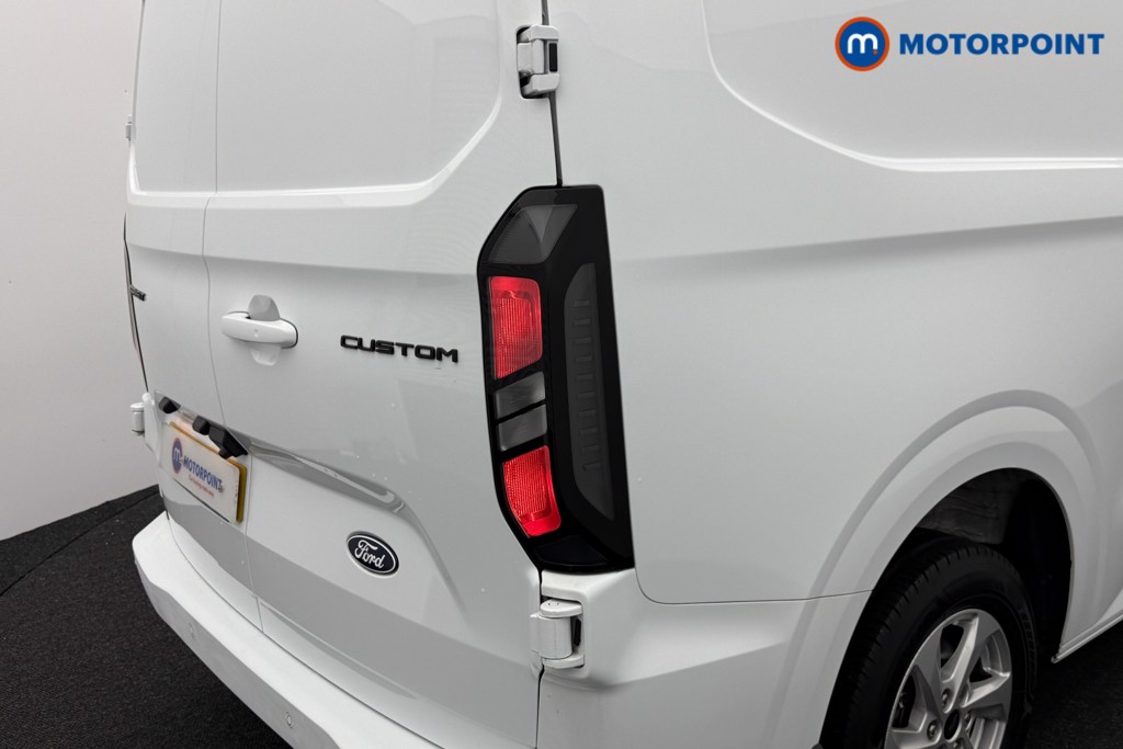 Ford Transit Custom Limited Manual Diesel Panel Van - Stock Number (1556930) - 21st supplementary image