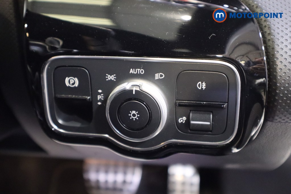 Mercedes-Benz A Class Amg Line Automatic Petrol Hatchback - Stock Number (1563941) - 10th supplementary image