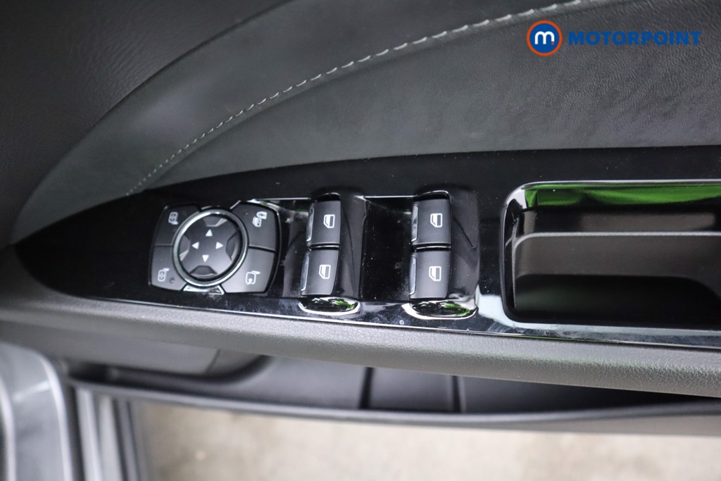 Ford Mondeo Titanium Edition Automatic Diesel Hatchback - Stock Number (1566308) - 3rd supplementary image