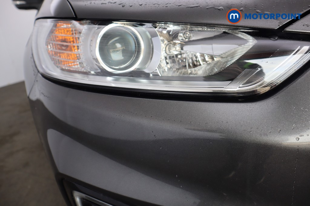 Ford Mondeo Titanium Edition Automatic Diesel Hatchback - Stock Number (1566308) - 6th supplementary image