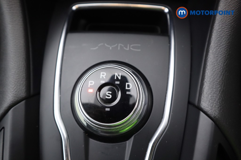 Ford Mondeo Titanium Edition Automatic Diesel Hatchback - Stock Number (1566308) - 12th supplementary image