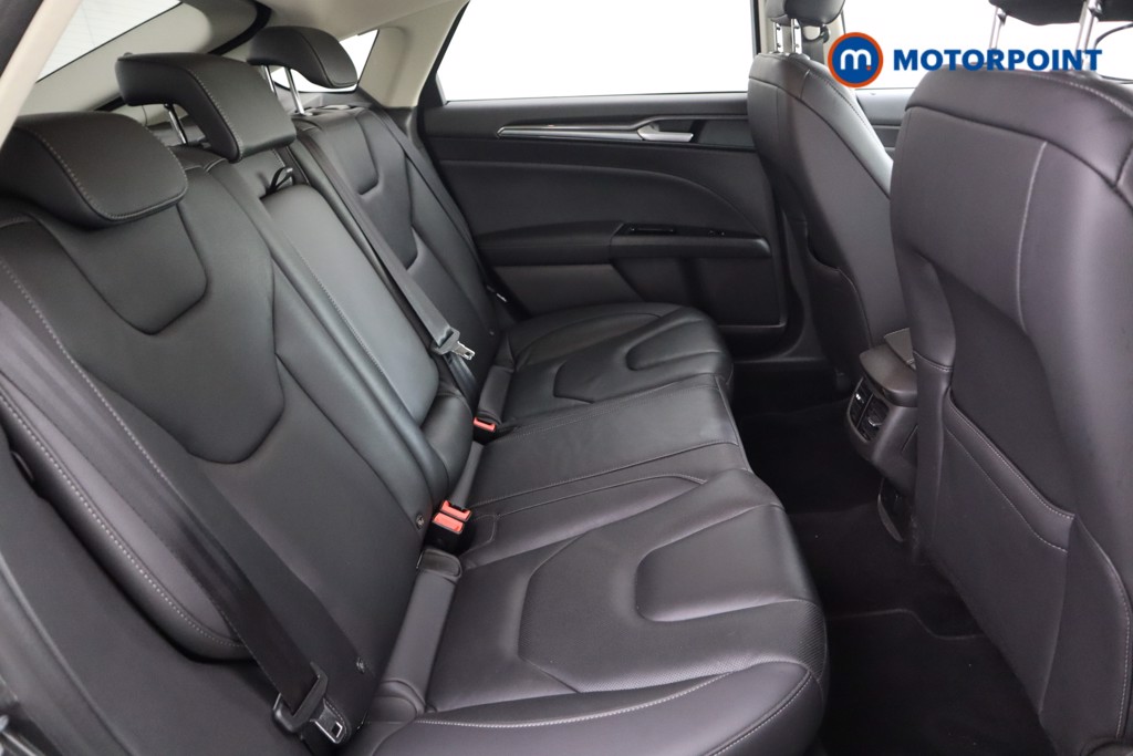 Ford Mondeo Titanium Edition Automatic Diesel Hatchback - Stock Number (1566308) - 18th supplementary image