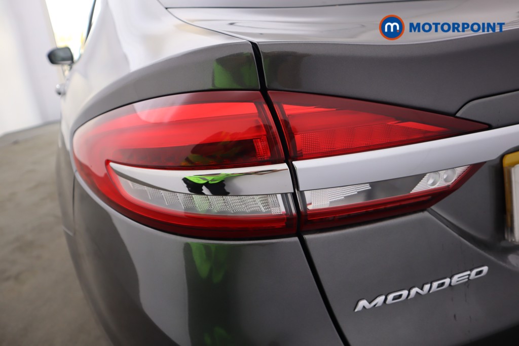 Ford Mondeo Titanium Edition Automatic Diesel Hatchback - Stock Number (1566308) - 21st supplementary image